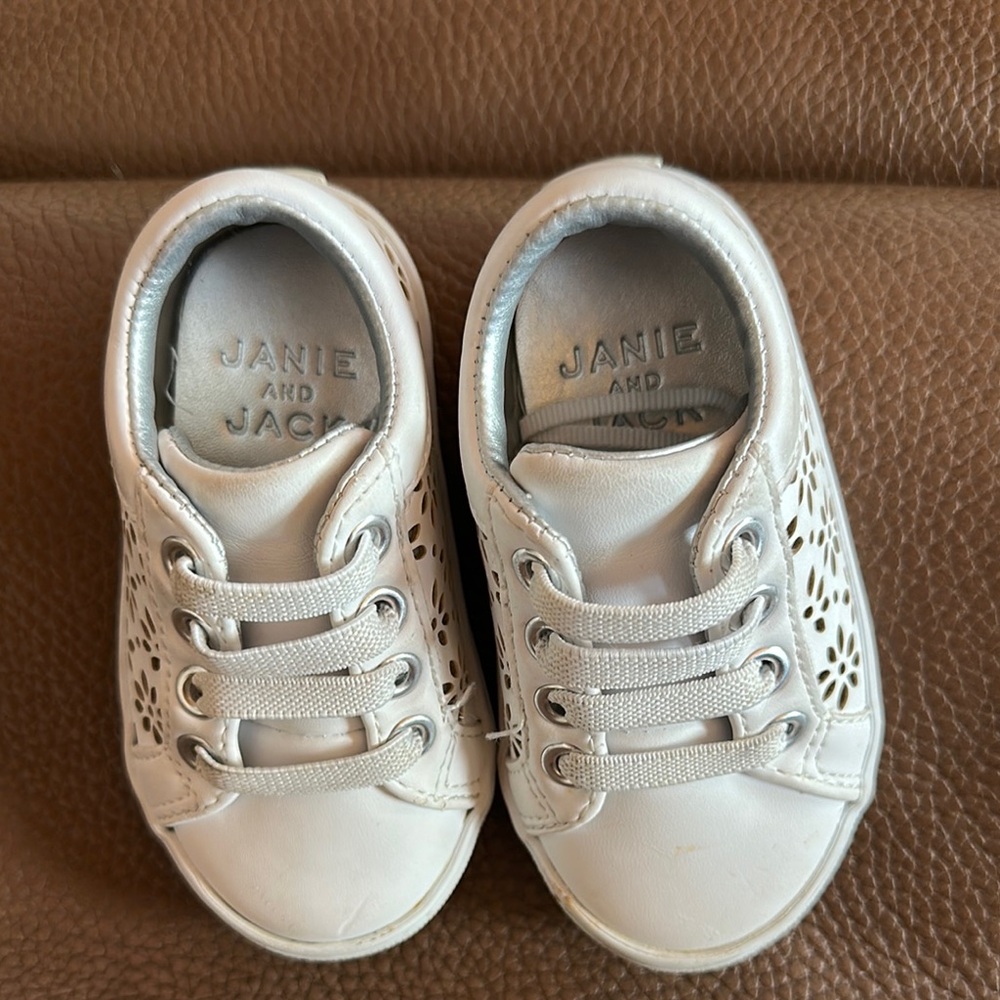 Janie and Jack White Sneakers Classic Design
